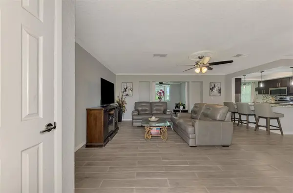 4240 SHAMROCK DR, Venice, FL 34293