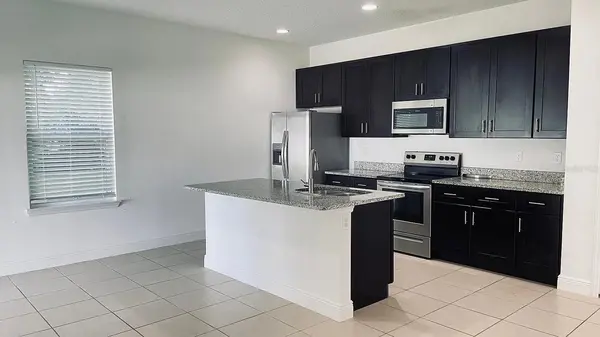 1649 GAYLE RIDGE DR, Apopka, FL 32703