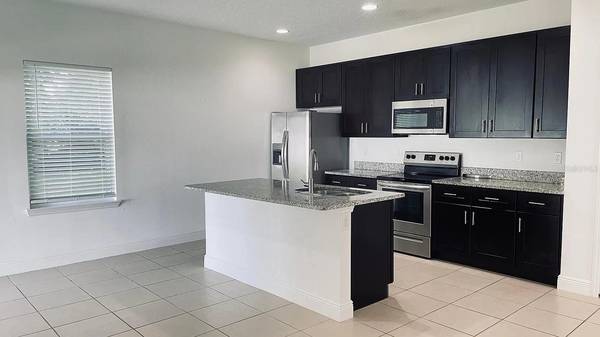 1649 GAYLE RIDGE DR, Apopka, FL 32703