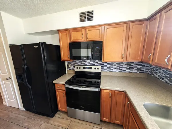 3441 OAK TRAIL CT, Tampa, FL 33614