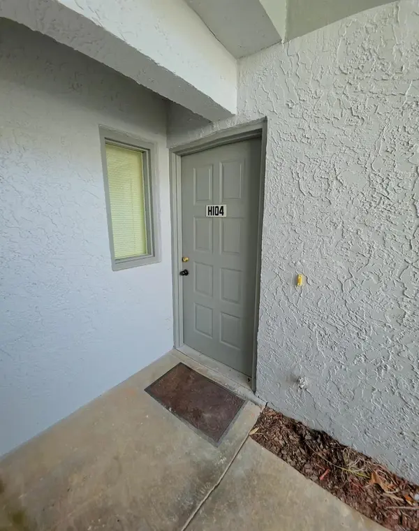567 MIDWAY TRAK #H104, Ocala, FL 34472