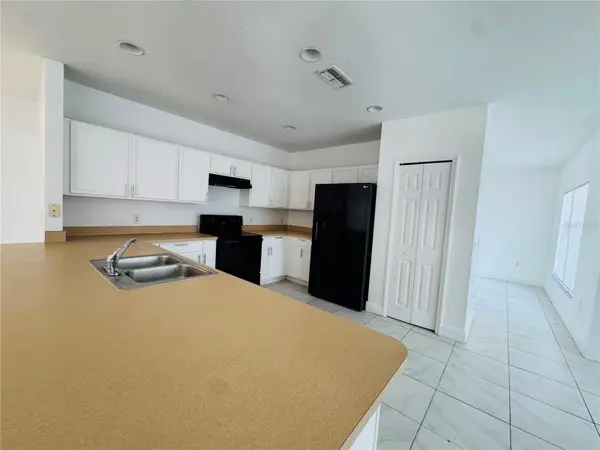 566 EAGLE CT, Poinciana, FL 34759