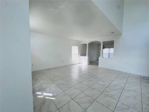 566 EAGLE CT, Poinciana, FL 34759