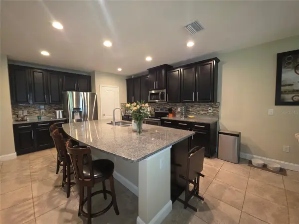 16117 STARLING CROSSING DR, Lithia, FL 33547