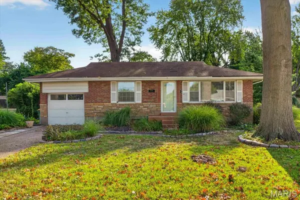 10318 Seaton DR, St Louis, MO 63137