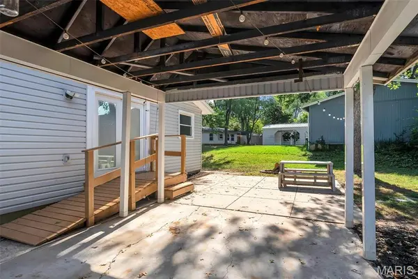 44 Orchard Hills DR, St Peters, MO 63376