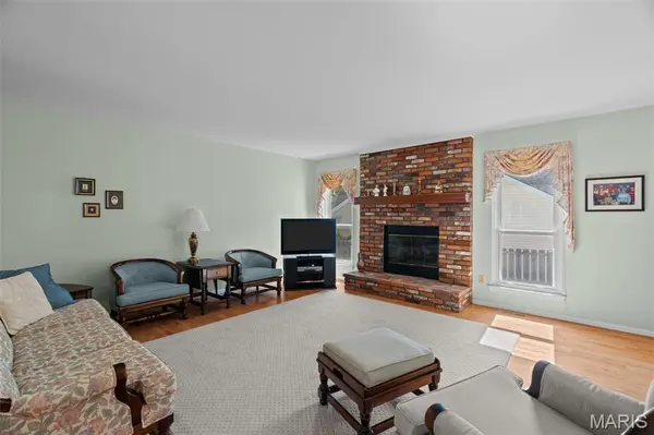 16500 Thunderhead Canyon CT, Ballwin, MO 63011
