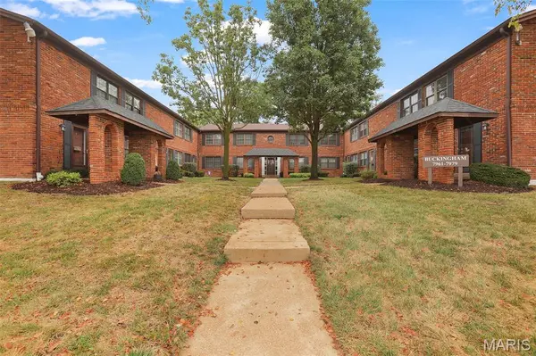 7965 Royal Arms CT, Crestwood, MO 63123