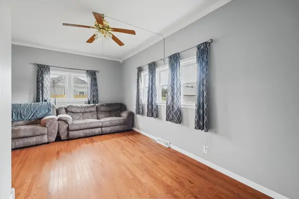 108 S Main, Arrowsmith, IL 61722