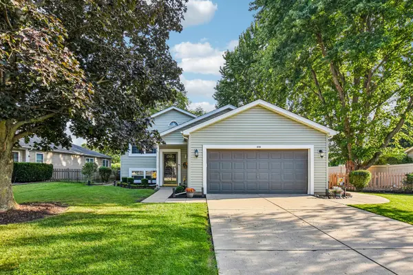 256 Meadows DR, Sugar Grove, IL 60554