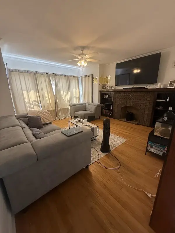 4689 N Kasson AVE, Chicago, IL 60630