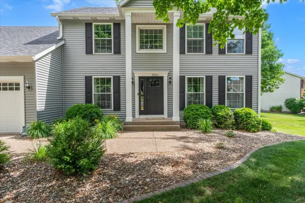 2520 Buckingham AVE, Bettendorf, IA 52722