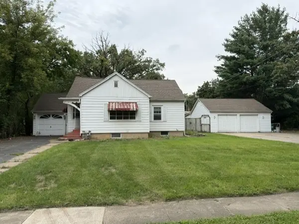 3904 Grove AVE, Mchenry, IL 60050