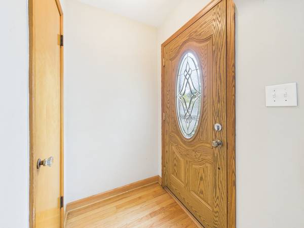 6345 W Peterson AVE, Chicago, IL 60646