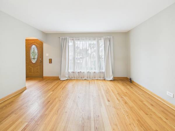 6345 W Peterson AVE, Chicago, IL 60646