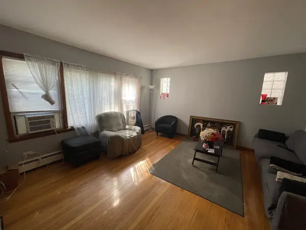 2328 N Lawndale AVE, Chicago, IL 60647
