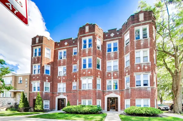 4857 W Roscoe ST #1, Chicago, IL 60641