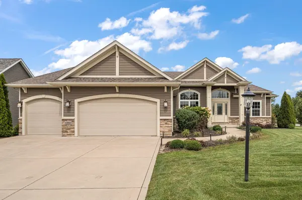 1350 Treviso Bay DR, Valparaiso, IN 46385