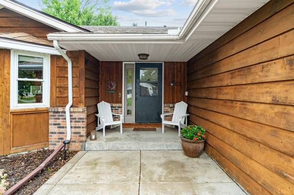 8989 Kirkwood CIR N, Maple Grove, MN 55369