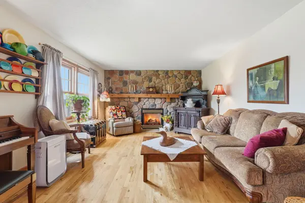 927 40th ST, Clayton, WI 54004