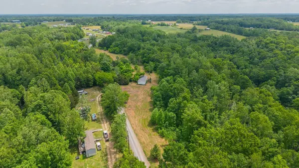 8479 Hoskins Hollow Rd, Westmoreland, TN 37186