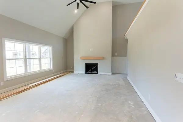 1155 Chagford Drive, Clarksville, TN 37043