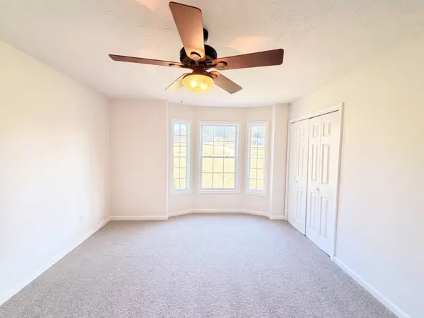 3692 Armstrong Rd, Springfield, TN 37172