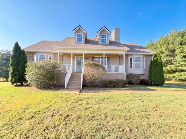3692 Armstrong Rd, Springfield, TN 37172