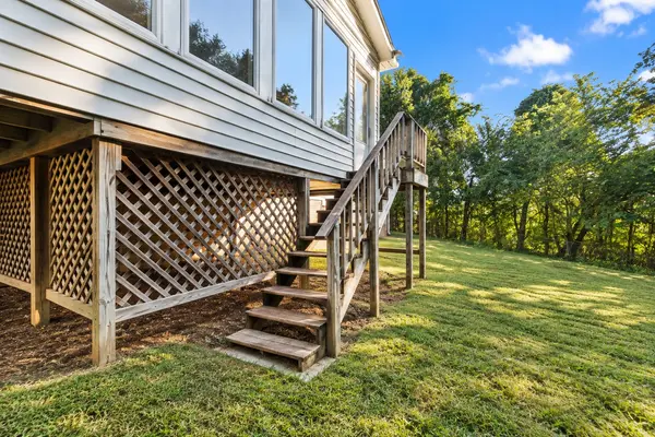 4724 Village Rd, Cookeville, TN 38506