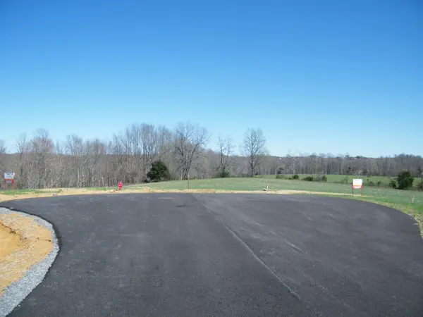 240 Daniel Lane, Westmoreland, TN 37186