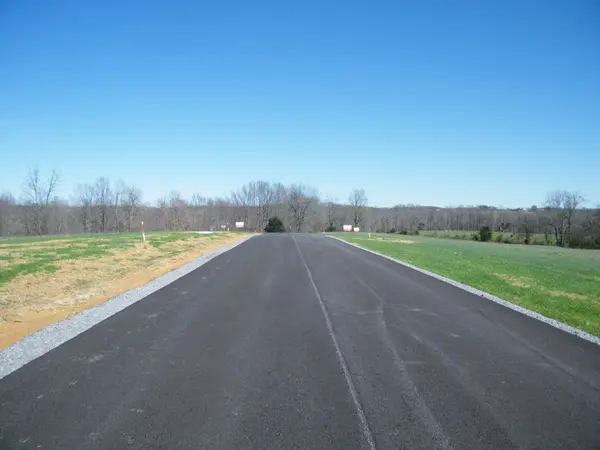 150 Daniel Lane, Westmoreland, TN 37186