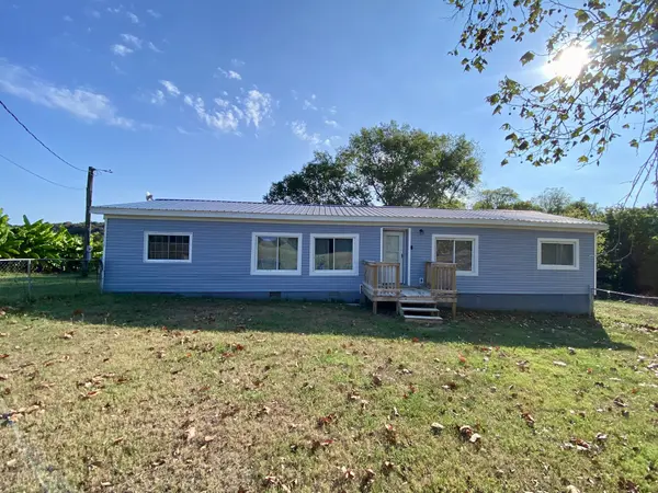 611 Burns Rd, Shelbyville, TN 37160