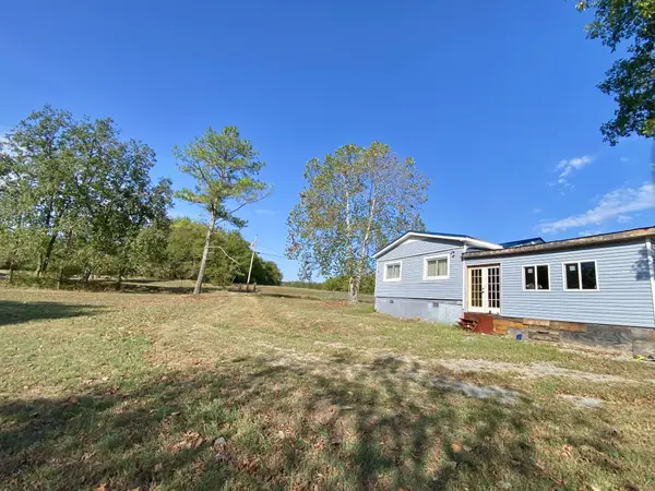 611 Burns Rd, Shelbyville, TN 37160