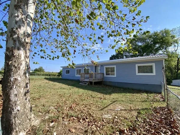 611 Burns Rd, Shelbyville, TN 37160
