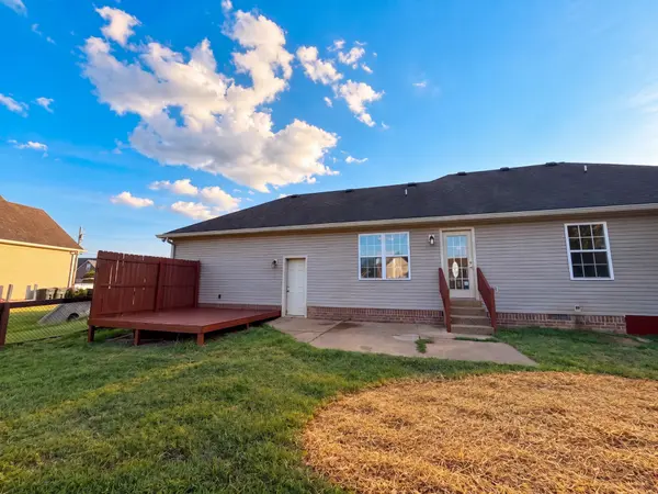 111 Beaver Creek Dr, Portland, TN 37148