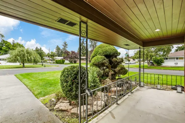 2303 W Gordon Ave, Spokane, WA 99205