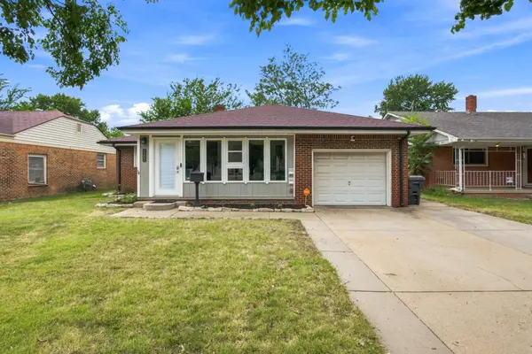 2045 S Estelle Ave., Wichita, KS 67211