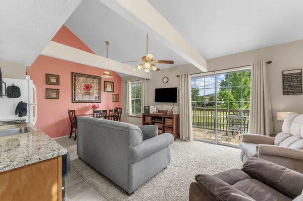 18 Fall Creek TRL #8, Branson, MO 65616
