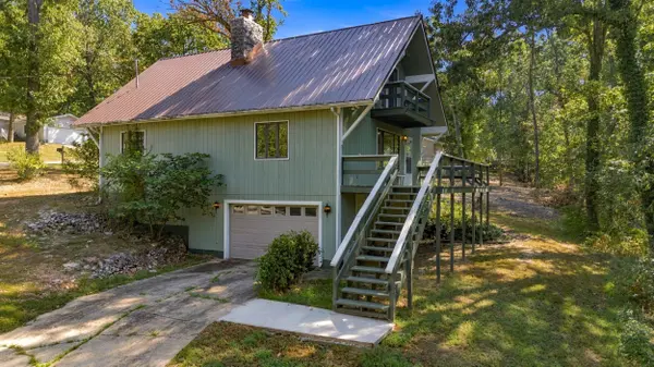 1000 Hickory ST, Cassville, MO 65625