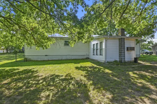 1709 S 11th AVE, Ozark, MO 65721