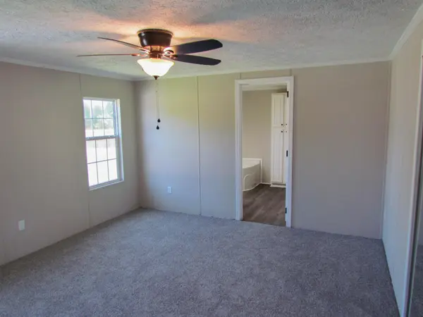 5565 Henderson Hill RD, Chesnee, SC 29323-8560