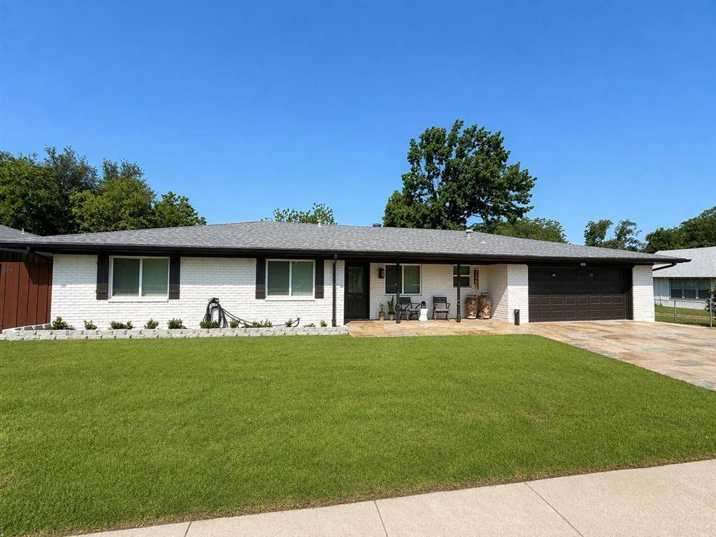 436 Ball Street, Grapevine, TX 76051