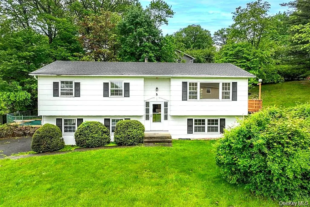 1 S Delaware DR, Nyack, NY 10960