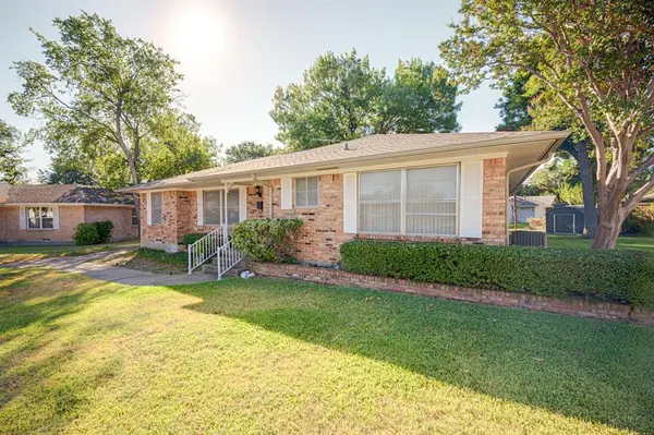 1120 Atlanta Circle, Garland, TX 75041