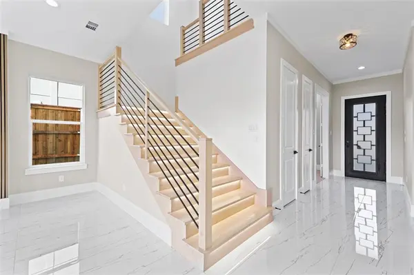 707 Buckalew Street, Dallas, TX 75208