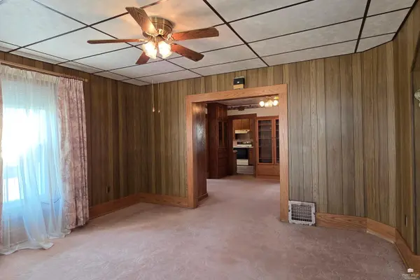 211 E 6th ST, Frankfort, KS 66427