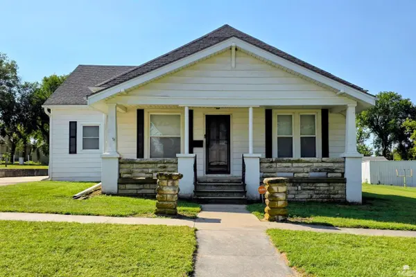211 E 6th ST, Frankfort, KS 66427