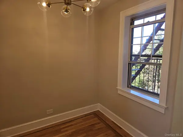208 Centre Ave #4-B, New Rochelle, NY 10805