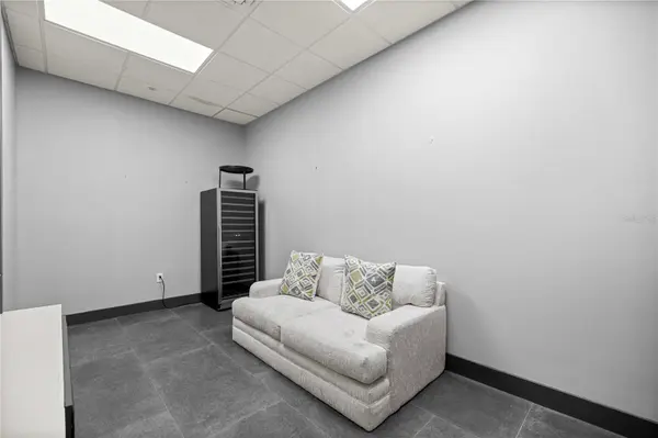 18 S MAGNOLIA AVE #Suite 3, Ocala, FL 34471