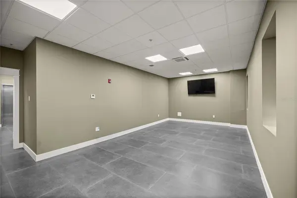 18 S MAGNOLIA AVE #Suite 6, Ocala, FL 34471